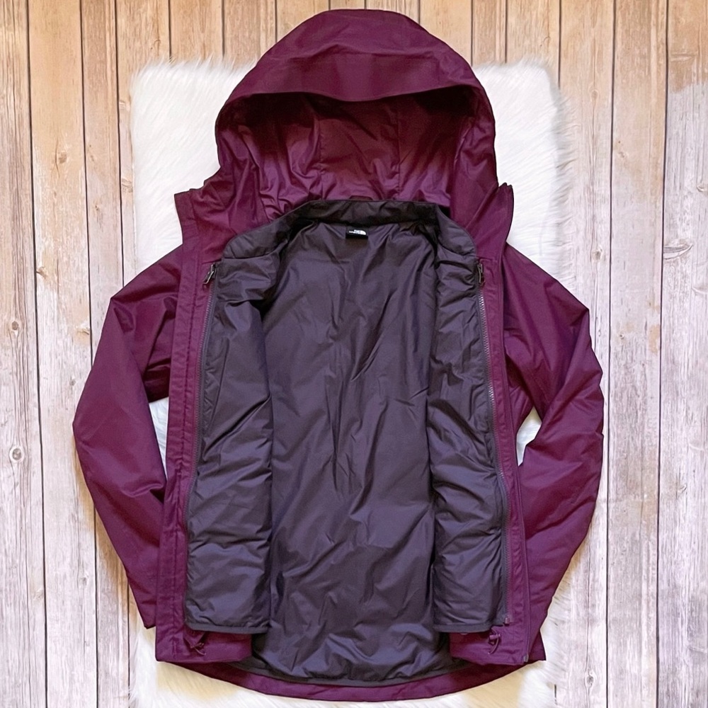 The North Face Women’s Clementine TriClimate Jacket - Picture 7 of 10